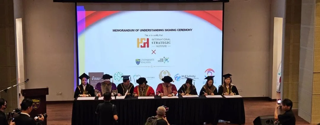 MoU signing between Nature World Pharma and University of Malaya